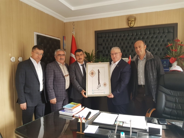 Niyazi Emrah &Ccedil;erez Bey'i ziyaret ettik.